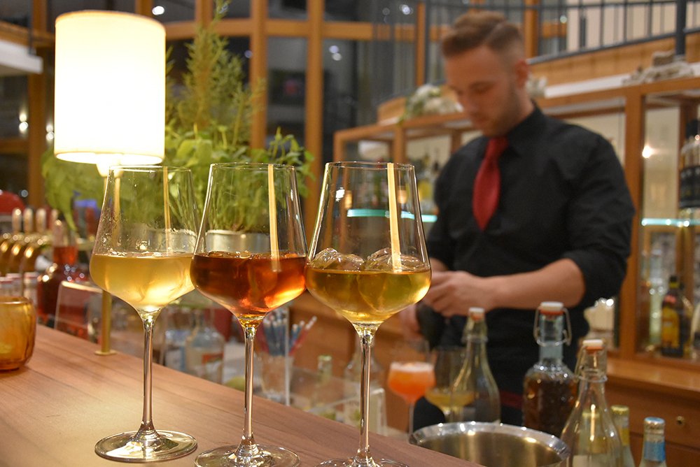 Cocktails an der Bar