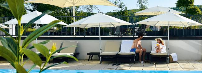 Paar am Pool Paar am Pool