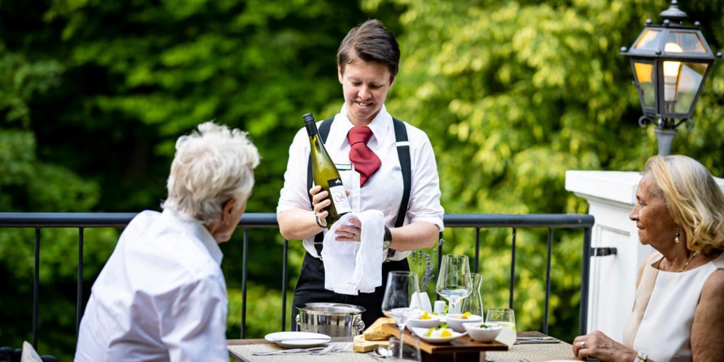 Servicemitarbeiterin Servicemitarbeiterin